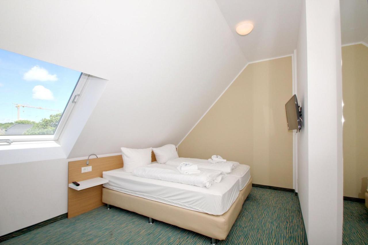 Strandnahe Fewo Mit Balkon, Gratis Nutzung Vom Ahoi Erlebnisbad Und Sauna In Sellin - Rex Rugia Fewo 14-6 Lobbe Ngoại thất bức ảnh